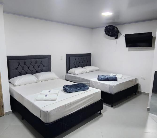 Hotel Medellin Calasanz Ngoại thất bức ảnh
