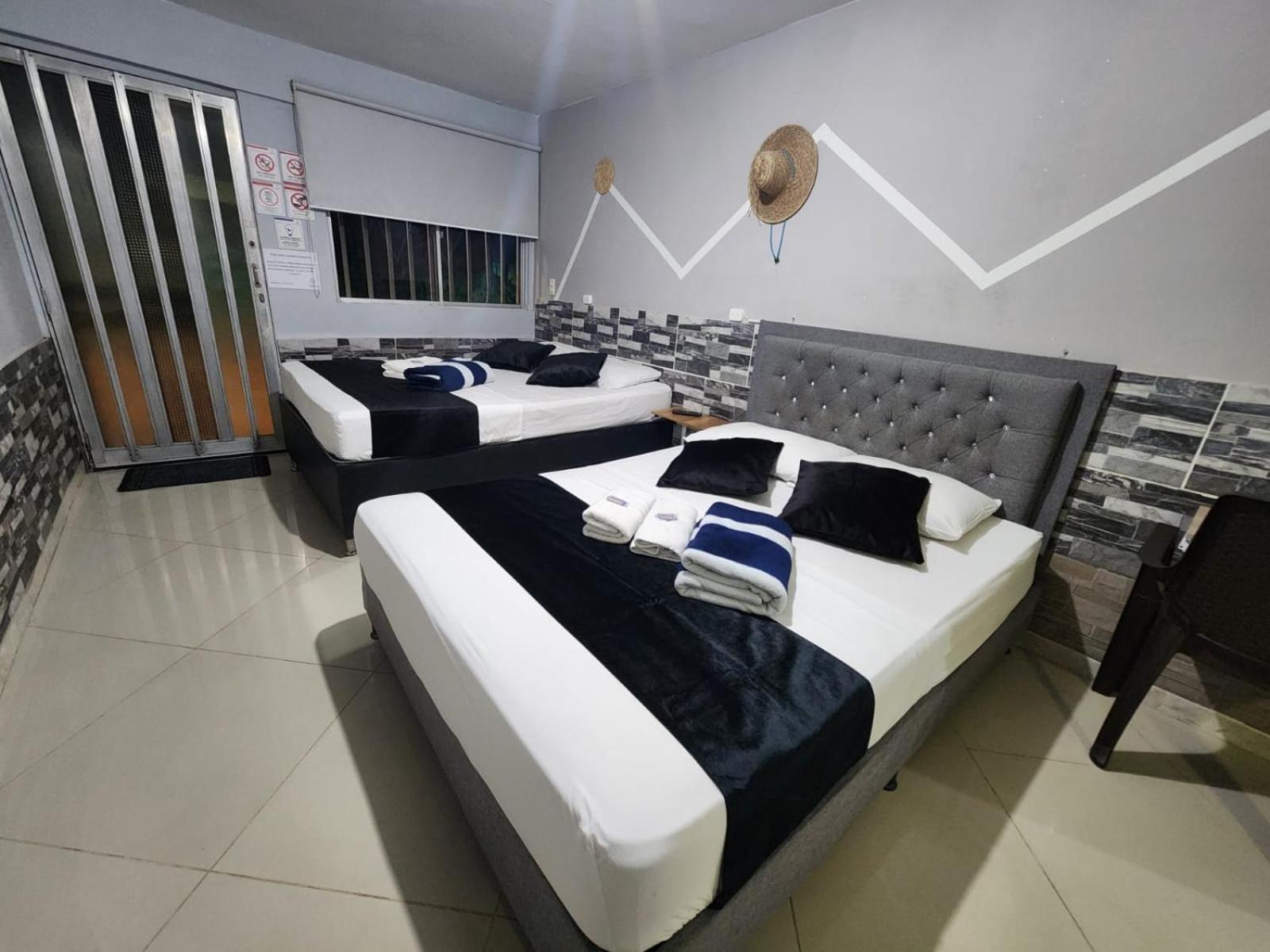 Hotel Medellin Calasanz Ngoại thất bức ảnh