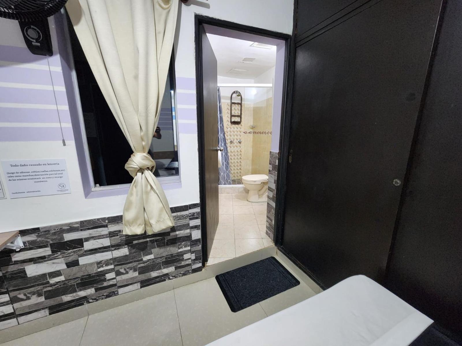 Hotel Medellin Calasanz Ngoại thất bức ảnh