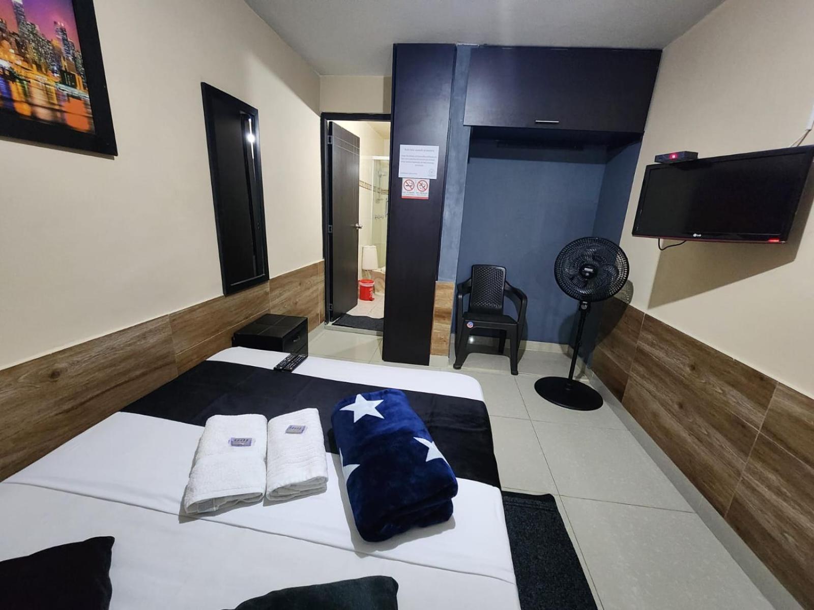 Hotel Medellin Calasanz Ngoại thất bức ảnh