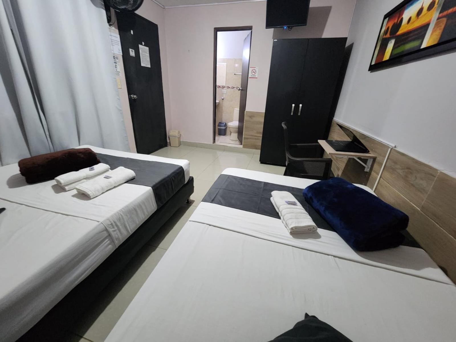 Hotel Medellin Calasanz Ngoại thất bức ảnh